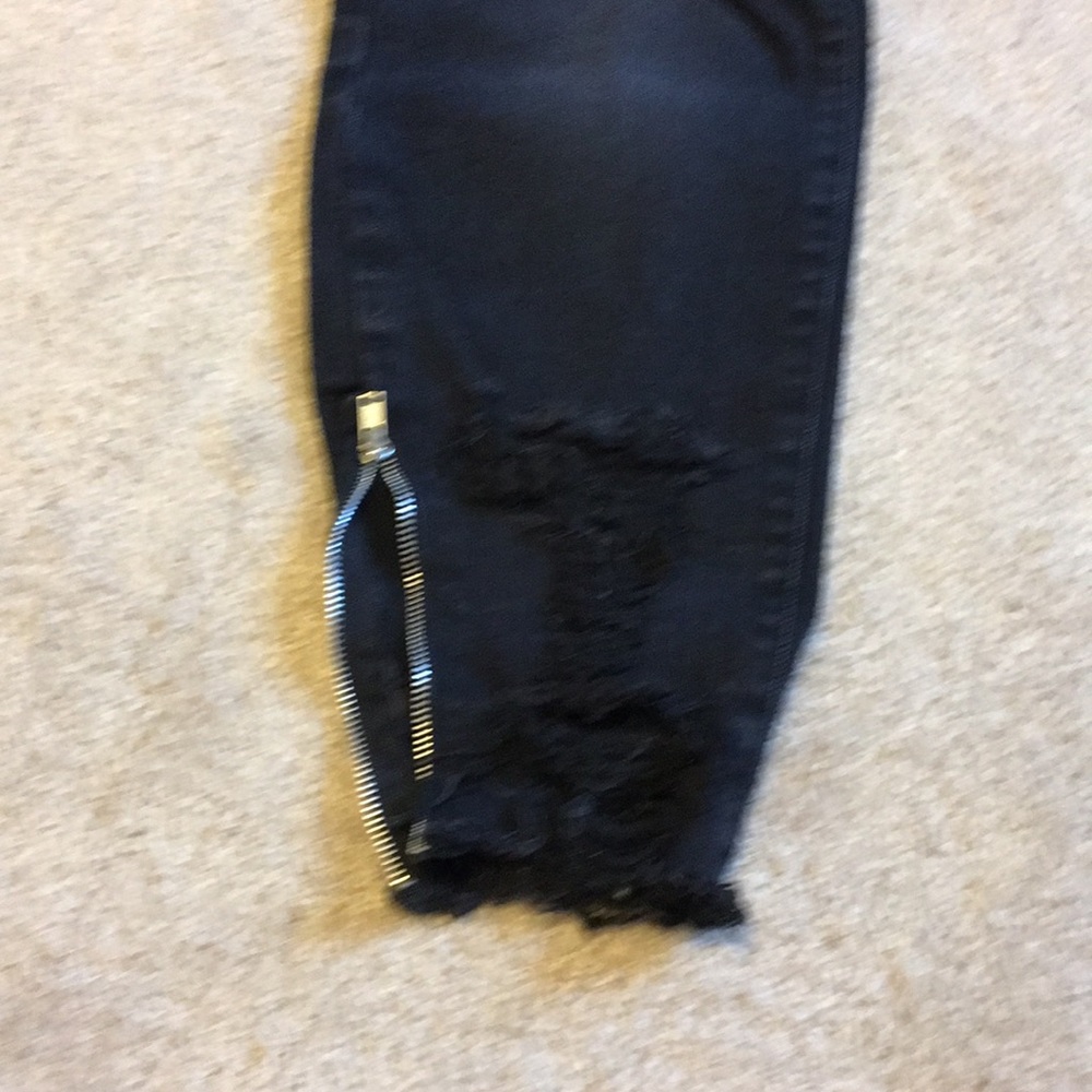 American Eagle Ankle Zipper Jeans - Picture 2 of 8